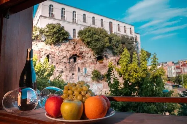 Deluxe Oda Üst Kat, Bahçe veya Sokak Manzaralı, Arka Cephe