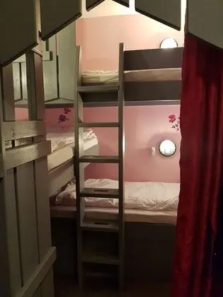 Kulübe (Princess)