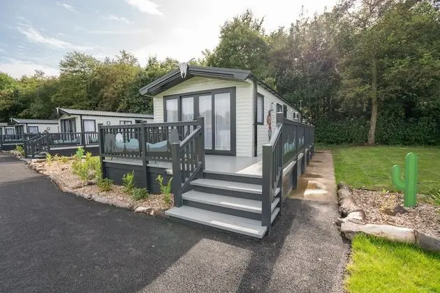 Deluxe Karavan