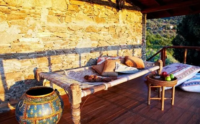 Dağ Evi, Bahçe Manzaralı