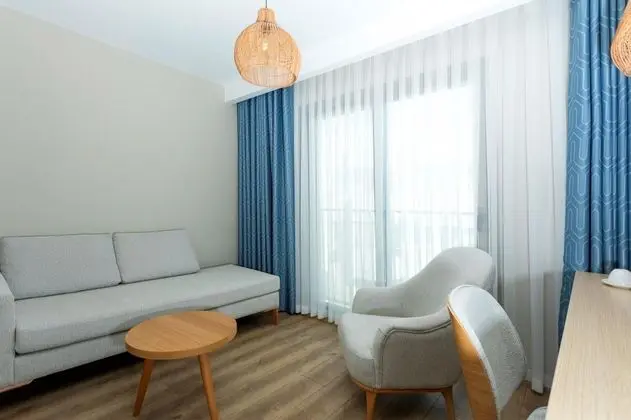 1+1 Suite Üç Kişilik, Kara Manzaralı, Balkonsuz
