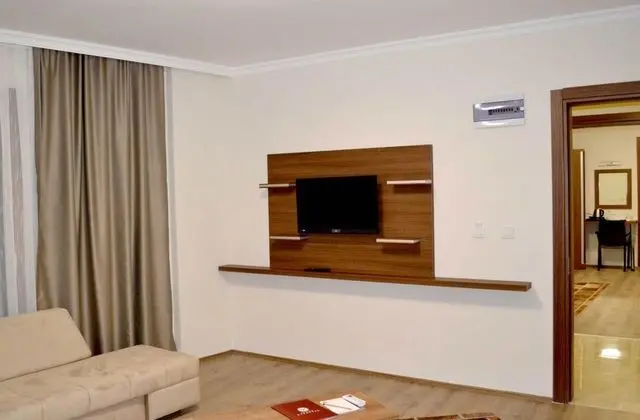 Aile Odası, Şehir Manzaralı