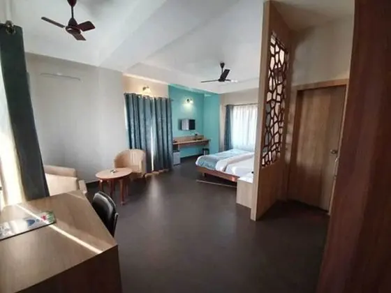 Luxury Tek Büyük Yataklı Oda