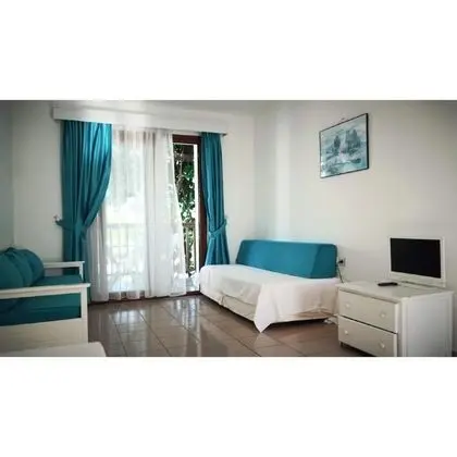 Apartment, Kara Manzaralı