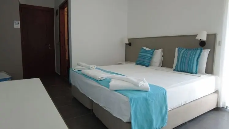 Standard Oda, 1 Yatak Odası, Havuz Manzaralı, Denize Sıfır