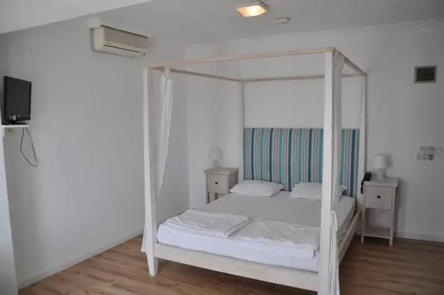 Standart Oda, Havuz Manzaralı