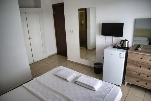 Çift Kişilik, Deniz Manzaralı