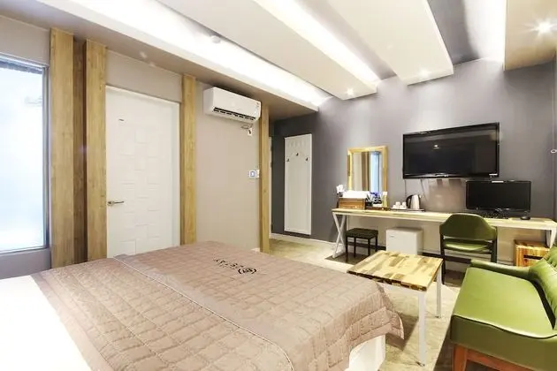 Oda (Deluxe (Breakfast Pack/Good Air Condi)