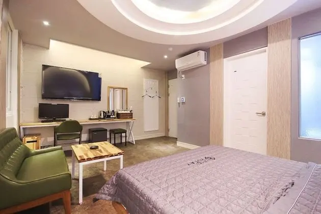 Oda (Luxury (Breakfast Pack/Good Air Condi)