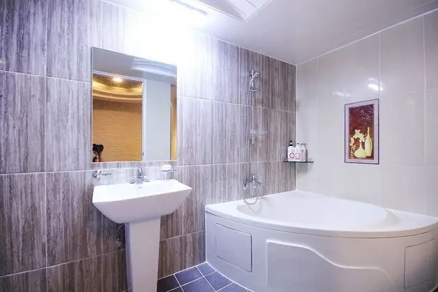 Oda (Luxury (Breakfast Pack/Good Air Condi)