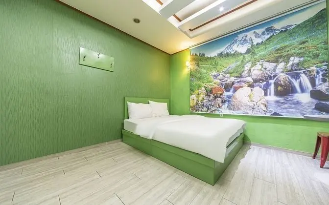 Oda (General room (1st week / wave moviene)