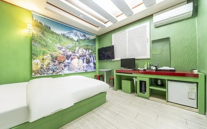 Oda (General room (1st week / wave moviene)