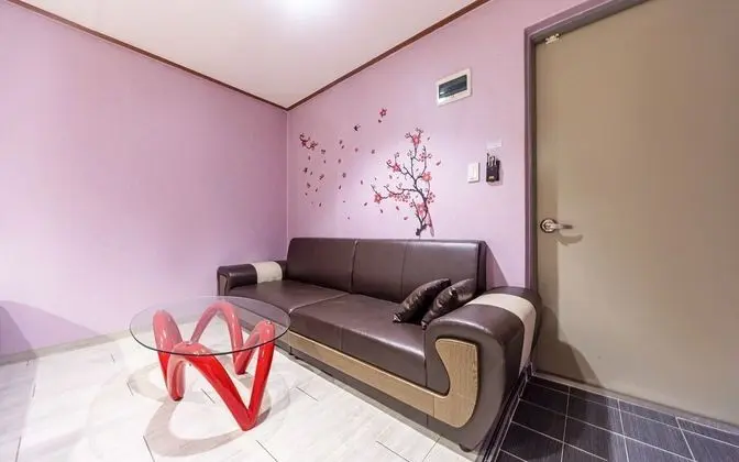 Oda (VIP room (1st floor parking/wave movi)