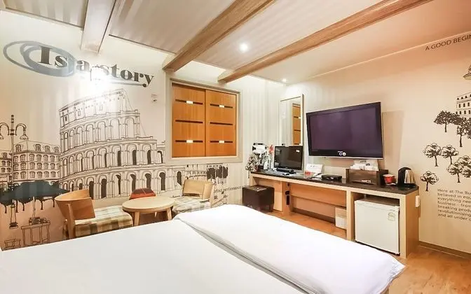 Oda (Standard (Netflix viewing/bath/PC/bid)