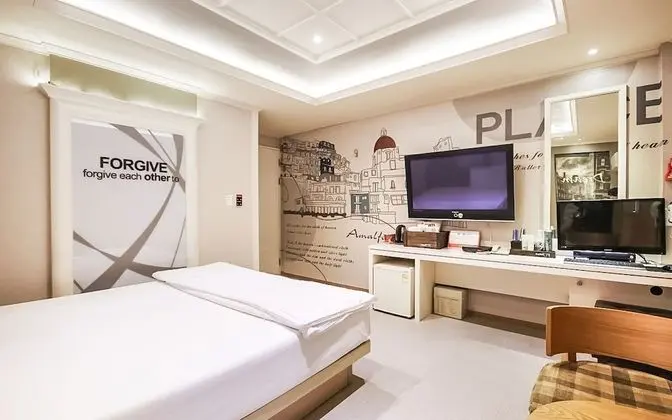 Oda (Standard (Netflix viewing/bath/PC/bid)