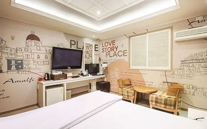 Oda (Standard (Netflix viewing/bath/PC/bid)