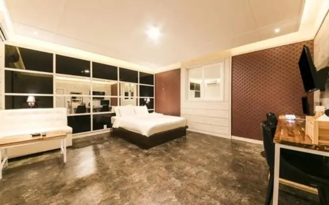 Oda (Deluxe (Good for room heating and coo)