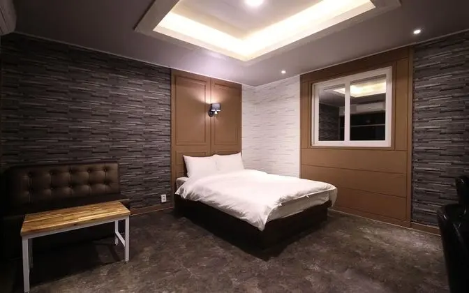 Oda (Deluxe (Good for room heating and coo)