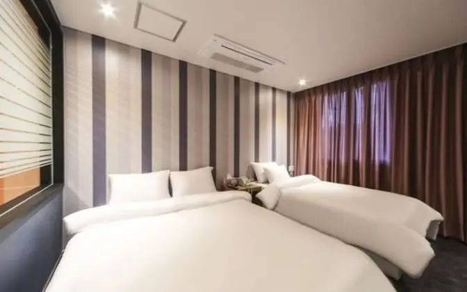 Oda (Twin-GTX1060 couple PC (Netflix avail)