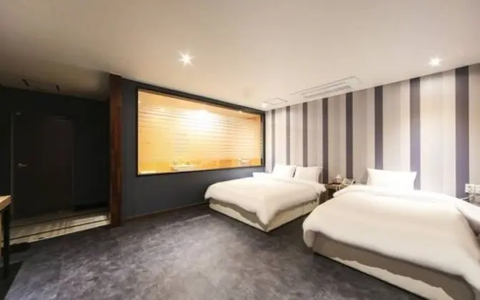 Oda (Twin-GTX1060 couple PC (Netflix avail)