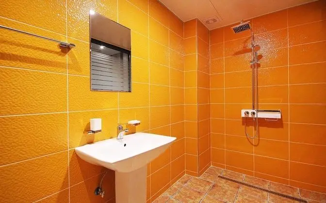 Oda (Twin-GTX1060 couple PC (Netflix avail)