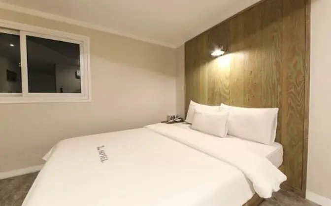 Oda (Standard B (high quality bedding/new )