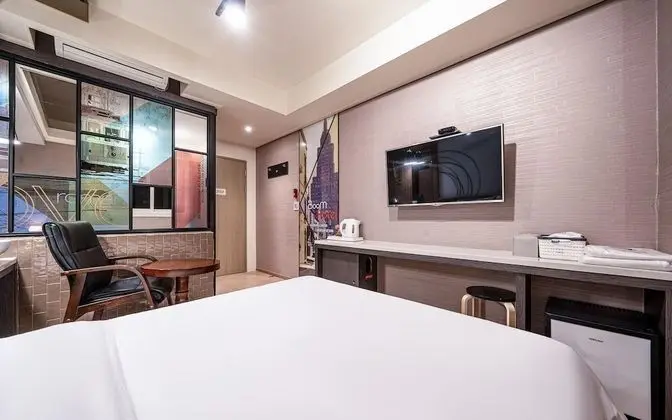 Oda (Deluxe rooms (clean price-to-performa)