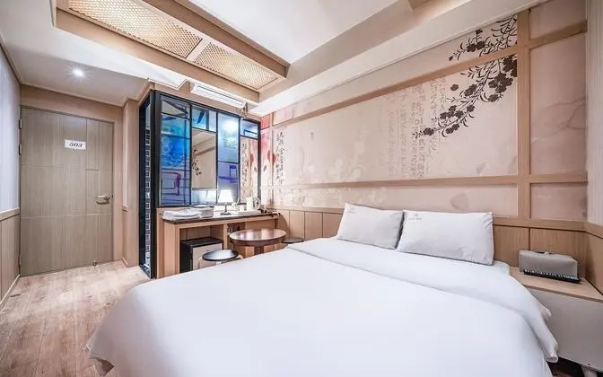 Oda (Standard room (clean price-to-perform)