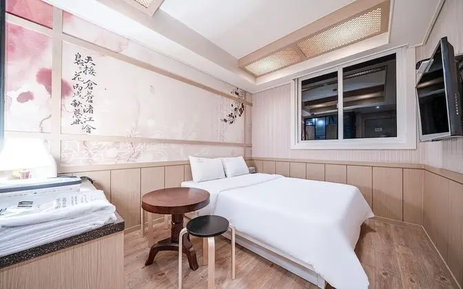 Oda (Standard room (clean price-to-perform)