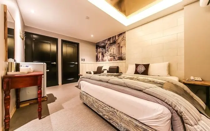 Oda (1 room 1 parking (all rooms available)