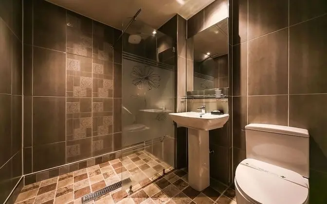 Oda (1 room 1 parking (all rooms available)