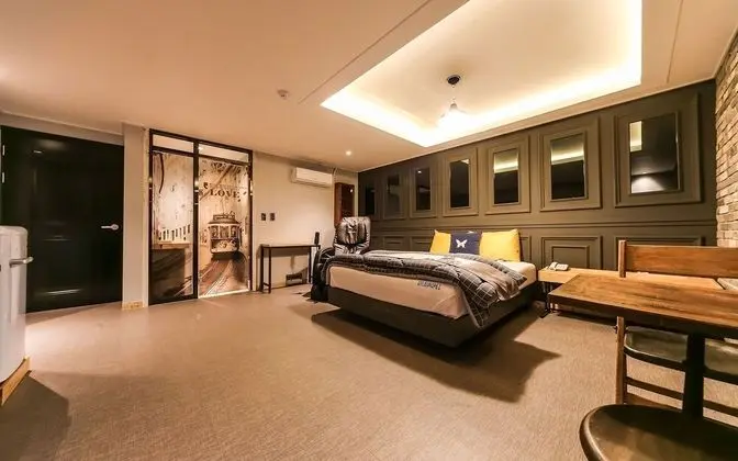 Oda (Executive room - massage chair (all r)