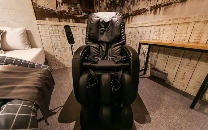 Oda (Executive room - massage chair (all r)