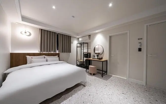 Oda (Standard room (Breakfast pack provide)