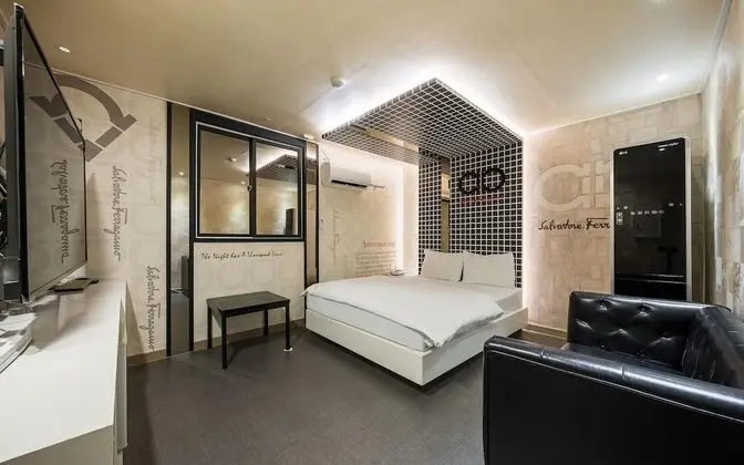 Oda (Special Room (Styler Latest AC Netfli)