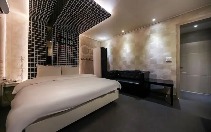 Oda (Special Room (Styler Latest AC Netfli)