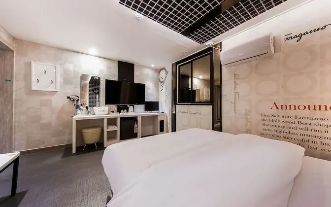 Oda (Special Room (Styler Latest AC Netfli)