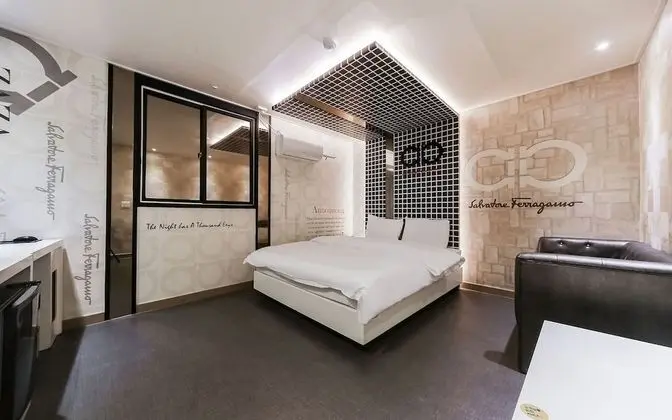 Oda (Special Room (Styler Latest AC Netfli)