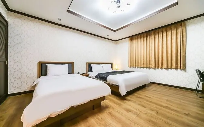 Oda (Suite (No Smoking))