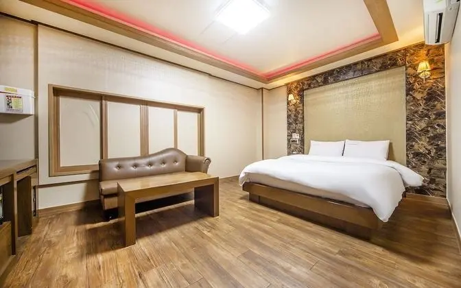 Oda (Special Room (Good Value/airconheatin)