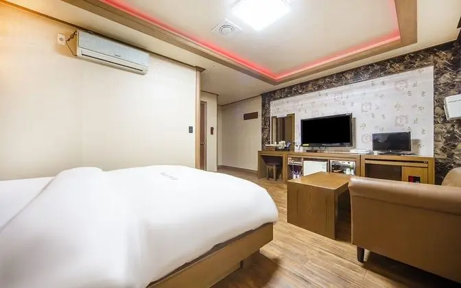 Oda (Special Room (Good Value/airconheatin)