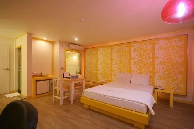 Oda (Special room (Spacious room / PC / bi)