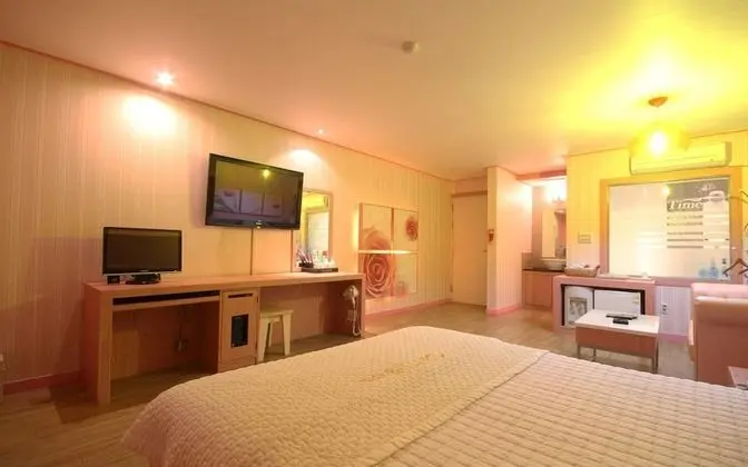 Oda (Special room (Spacious room / PC / bi)