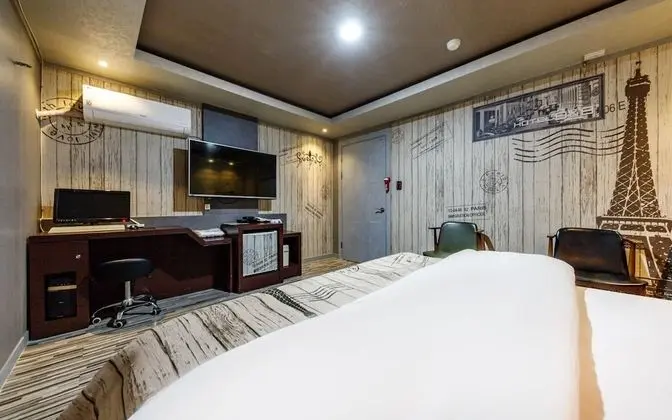 Oda (Business Room-Standard Room Standard )