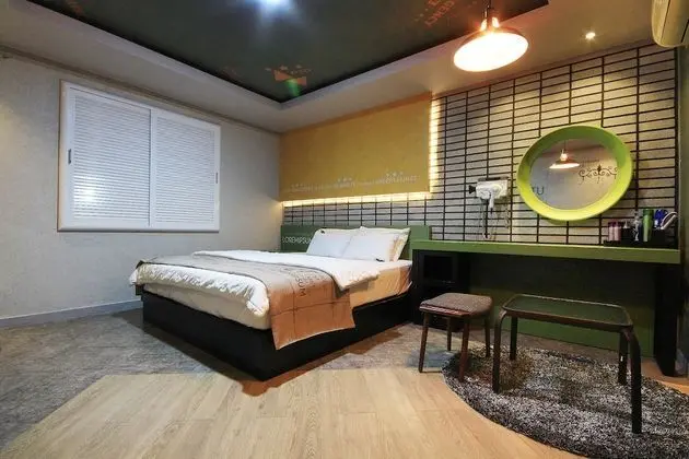 Oda (Semi-private room (with LGTv/New air )