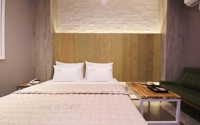 Oda (Suite A (free Netflix viewing) (bath )