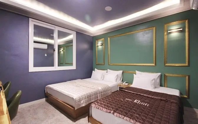 Oda (Twin (free Netflix viewing) (double s)