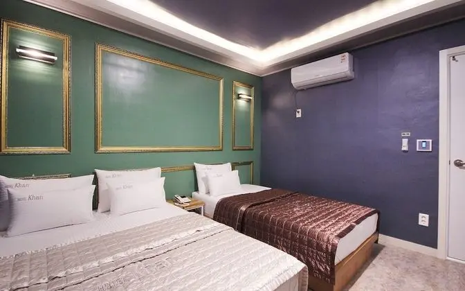 Oda (Twin (free Netflix viewing) (double s)