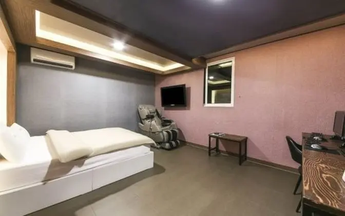 Oda (VIP-massage chair (100% disinfection/)