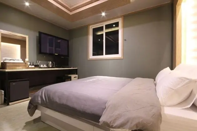 Oda (Semi-private room (100% sterilization)